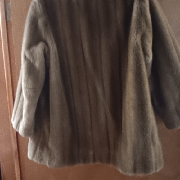 Tissavel light brown faux fur - Picture 4 of 7